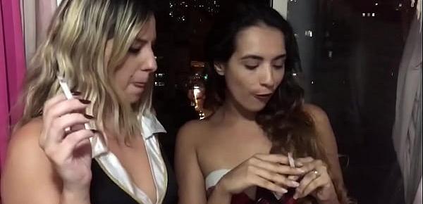  As duas gatas fumando - Rayssa Garcia - Patricia Kimberly